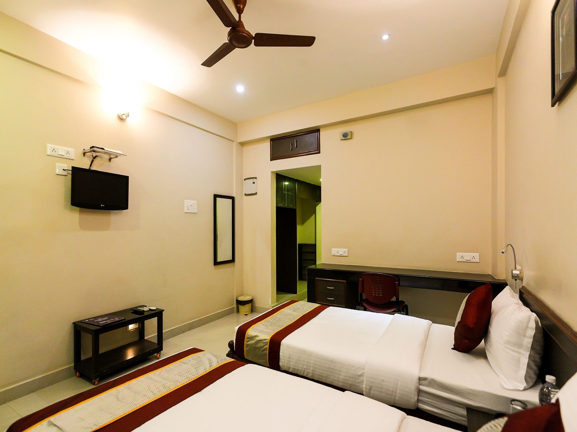 Oyo Flagship 12665 Chrompet Otel Chennai Dış mekan fotoğraf